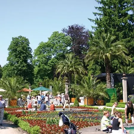 Ferieninpyrmont アパート *