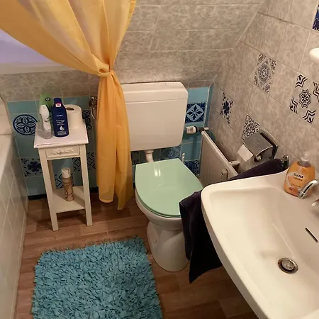 Ferieninpyrmont アパート *